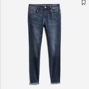 STITCH FIX frayed hem skinny jeans